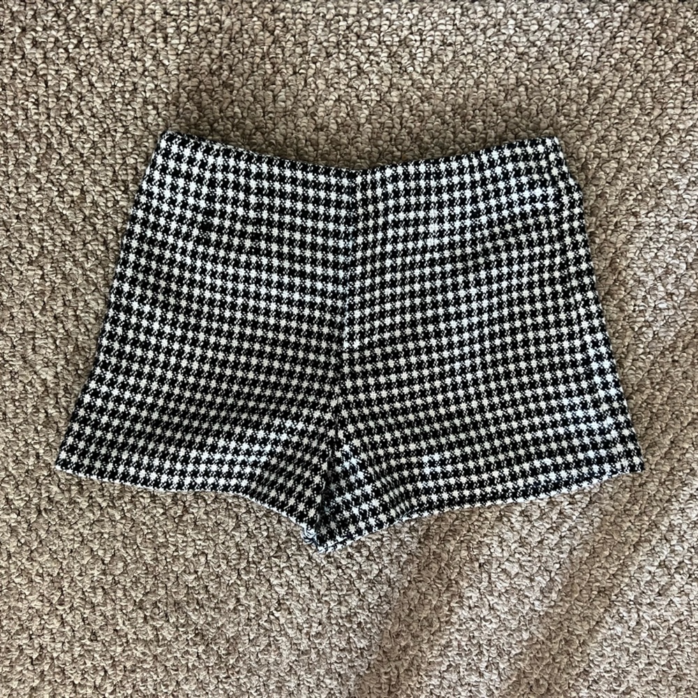 Black and White ZARA Shorts